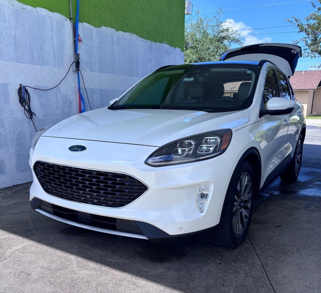 Ceramic Coating vs Wax in Cape Coral: Which Protects Your Car Better